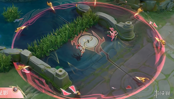 《王者荣耀》第三期战令皮肤来袭，当御姐镜搭配上粉红色！