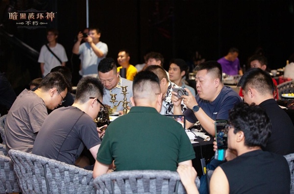 热辣狂欢情谊无价，《暗黑破坏神：不朽》成都玩家聚会完美谢幕